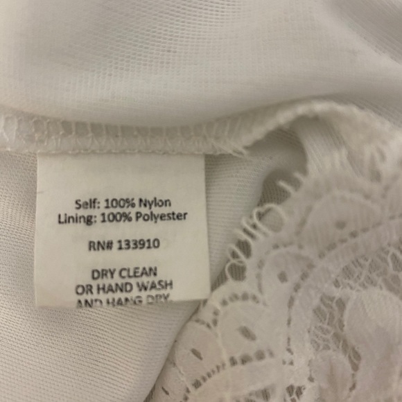 Show me your Mumu white lace  dress size medium - Picture 3 of 10